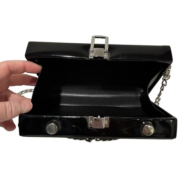 Black Evening Bag Novelty Camera shaped purse chunky silvertone chain strap - Picture 7 of 7